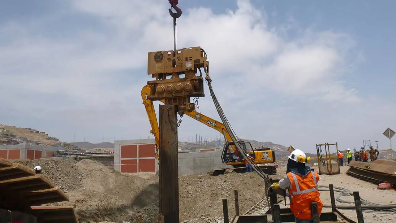 Obras Marítimas, Fluviales y de Contención